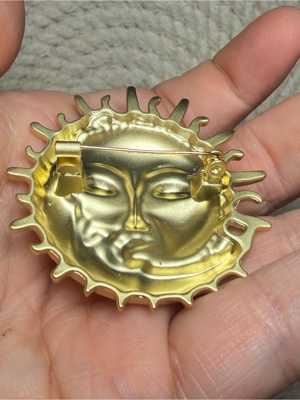 Sun Moon Brooch Gold Tone Celestial Face Pin 2 inches - Picture 7 of 8